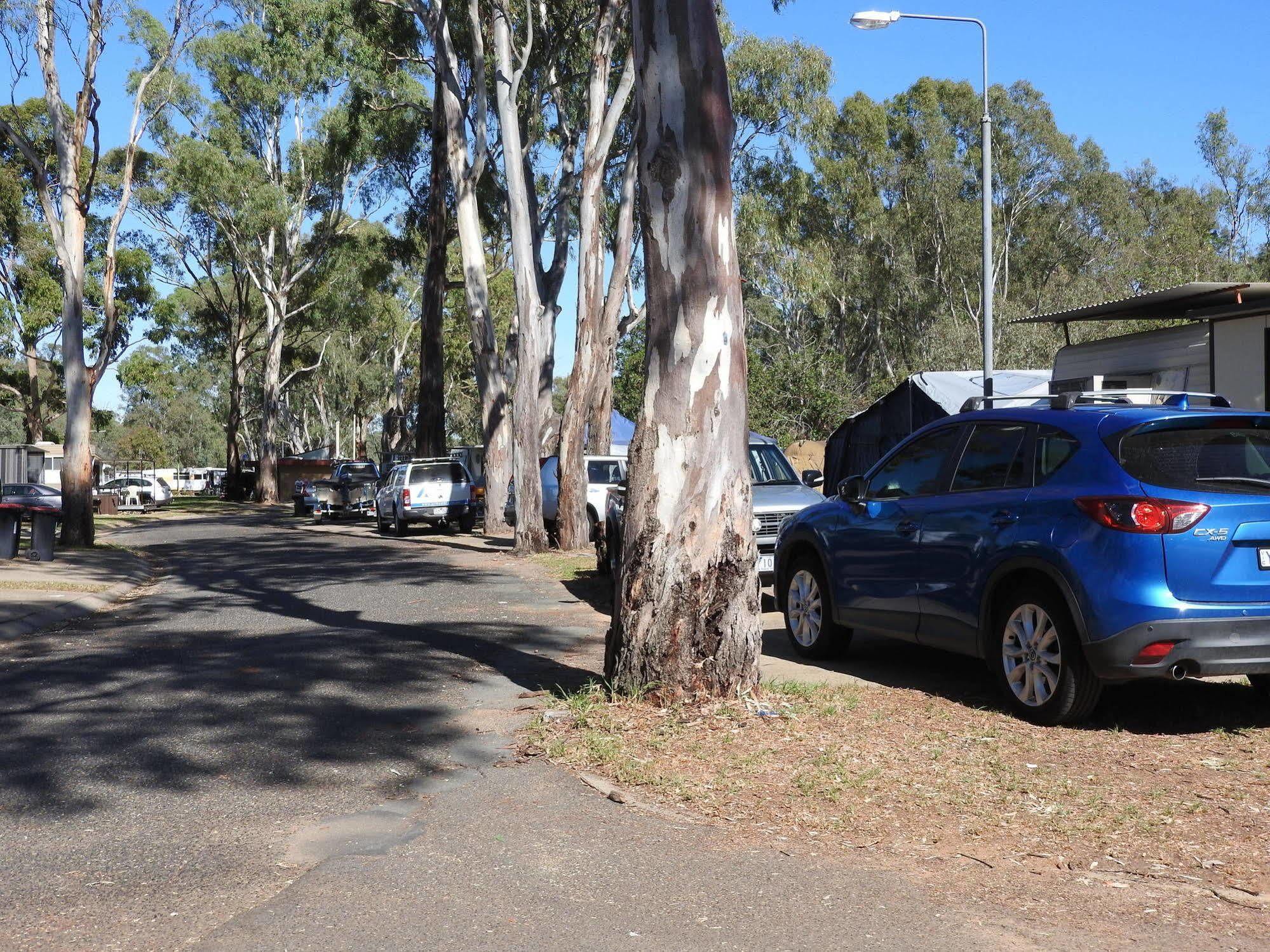 Victoria Lake Holiday Park Shepparton Exterior photo